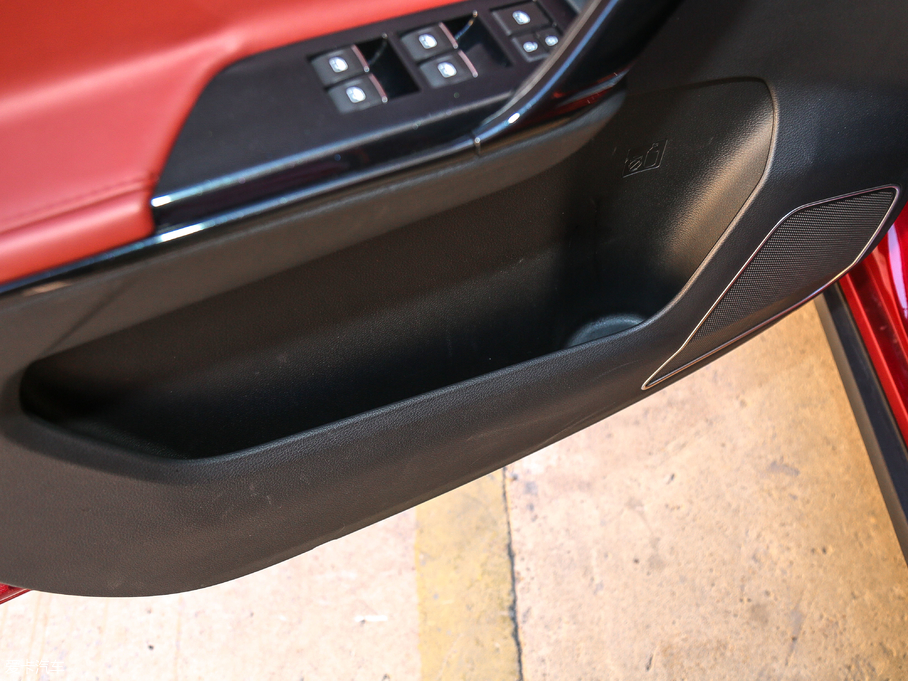 2018L(fng)T5 300T DCTǻ V