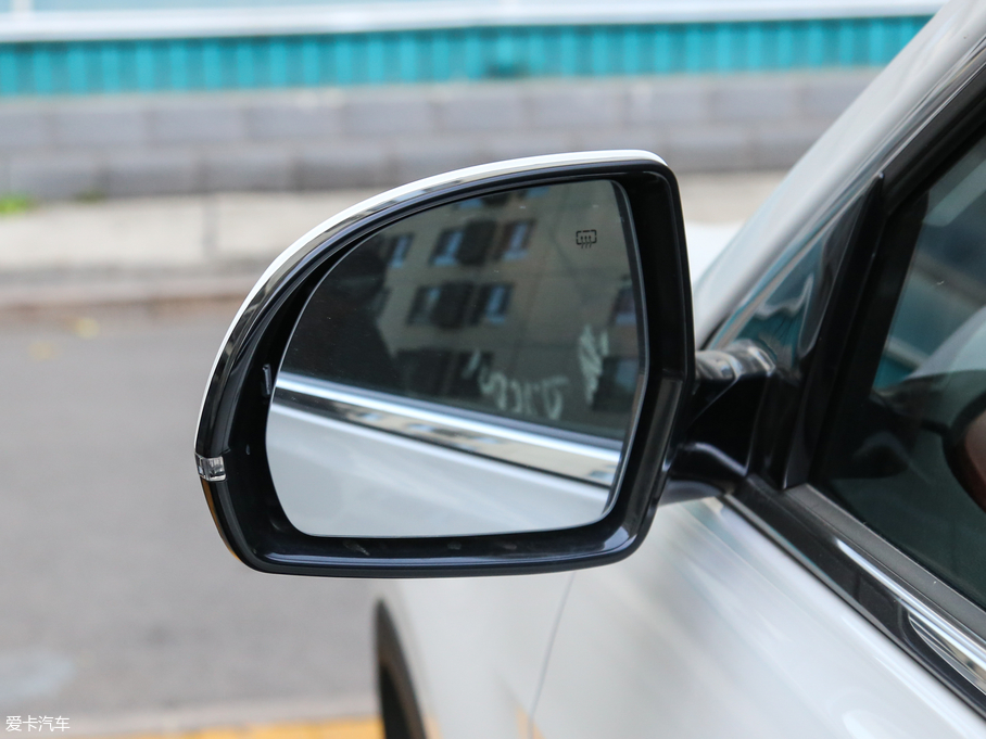 2018LT5 300T DCTǻ V