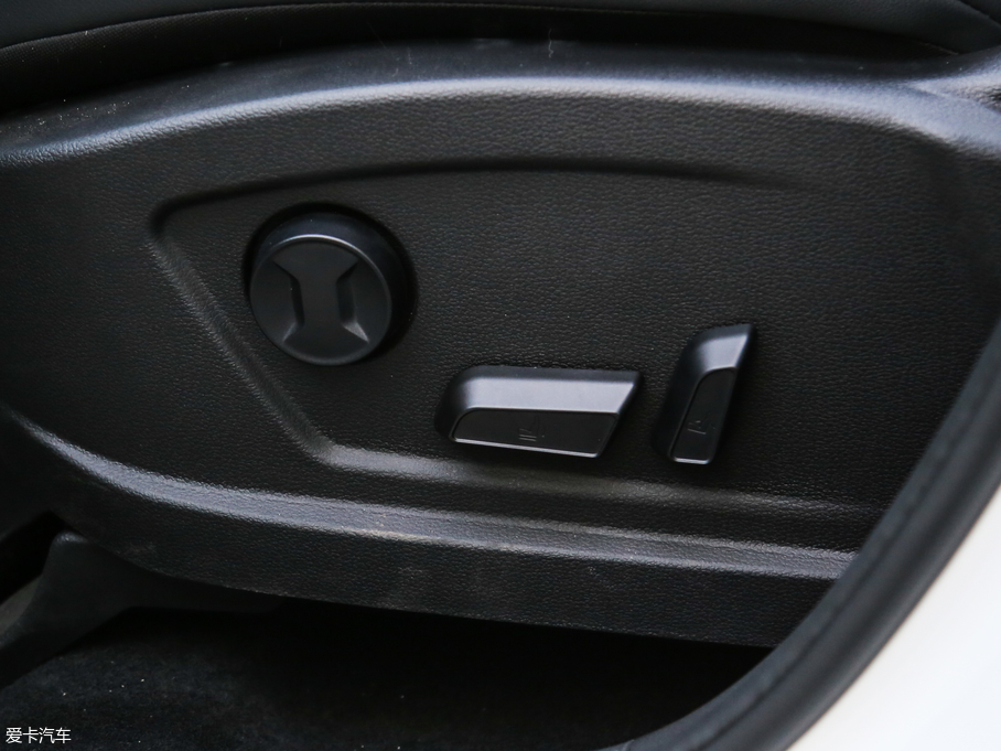 2018LT5 300T DCTǻ V