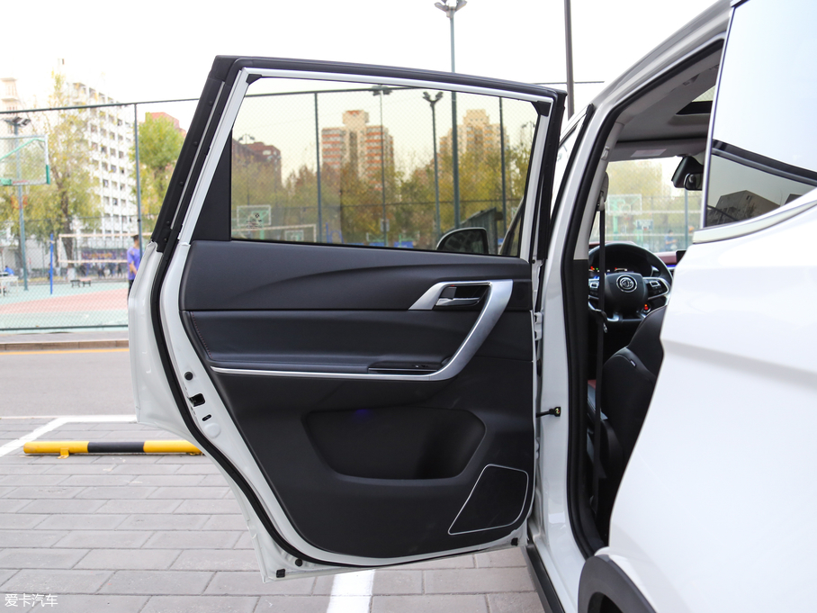 2018LT5 300T DCTǻ V