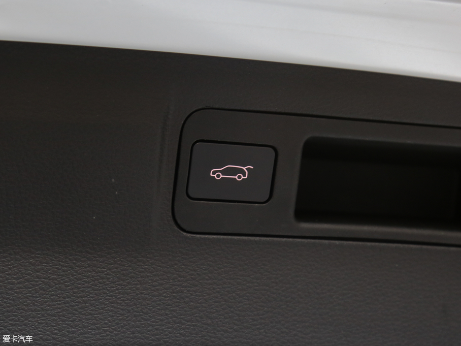 2018LT5 300T DCTǻ V