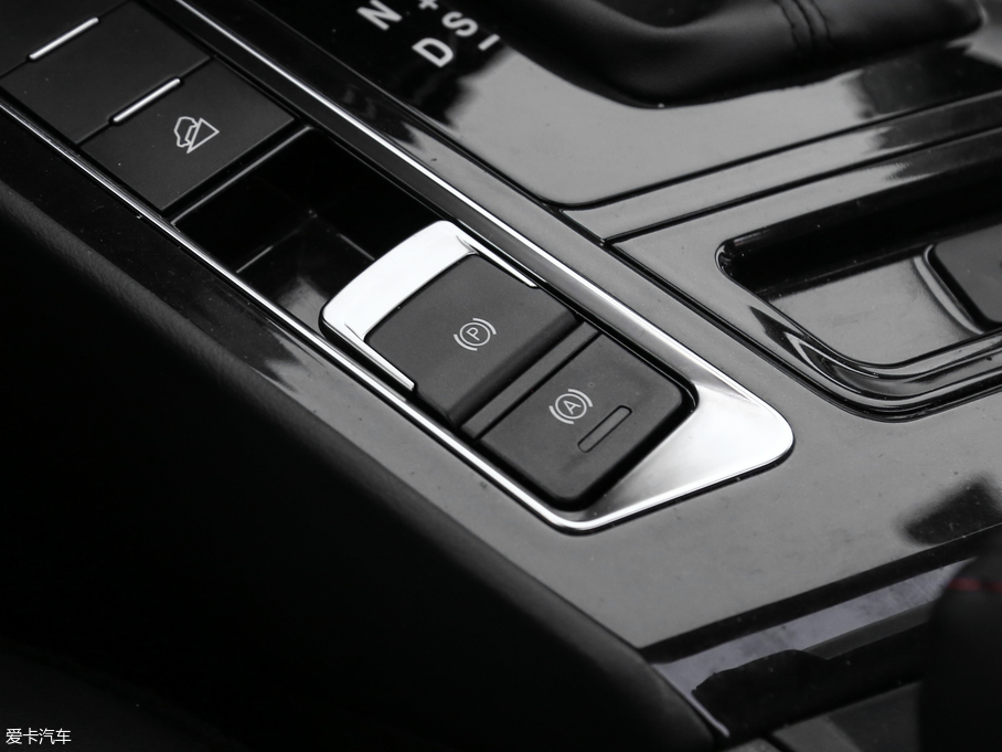 2018L(fng)T5 300T DCTǻ V