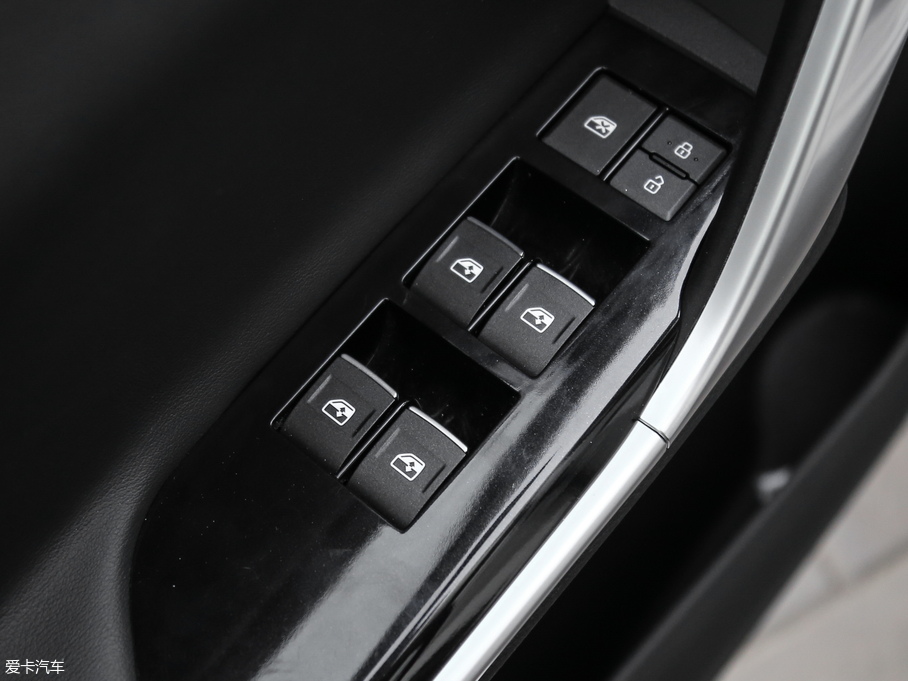 2018LT5 300T DCTǻ V