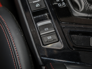 2018300T DCTǻ V v܇Ƅ