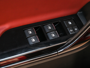 2018300T DCTǻ V {܇ƅ^	