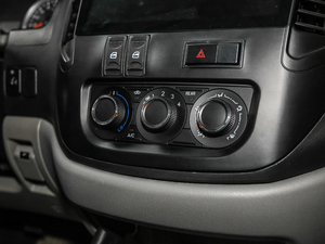 2019款V3 1.6L 物流版 2座 空调调节