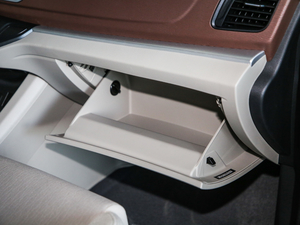 2019M5L 1.6L քӘ˜ 7 VI 