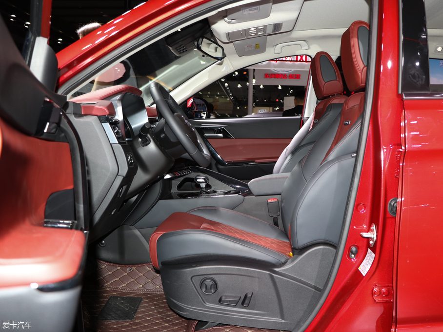 2019LT5L 1.6TD DCTA 7 V