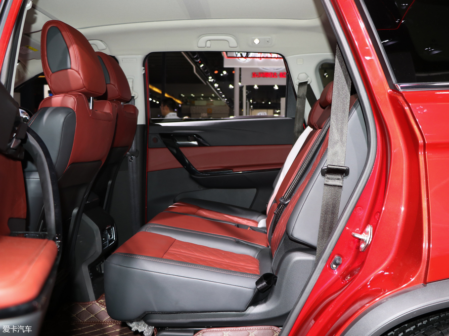 2019LT5L 1.6TD DCTA 7 V