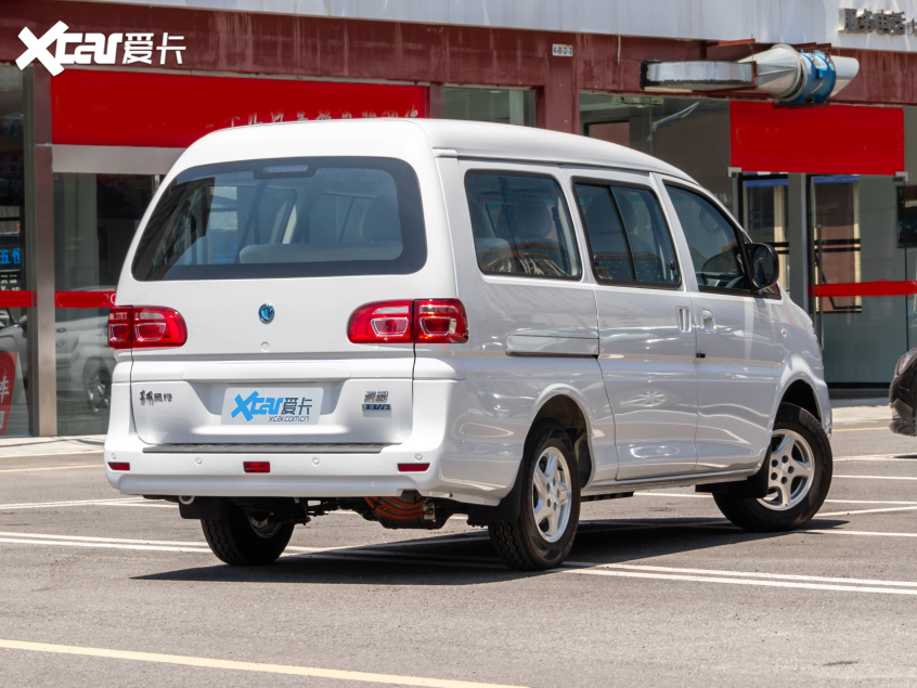 东风风行官方日前宣布,旗下菱智(参数|询价)m5ev增加两款新车型,售价