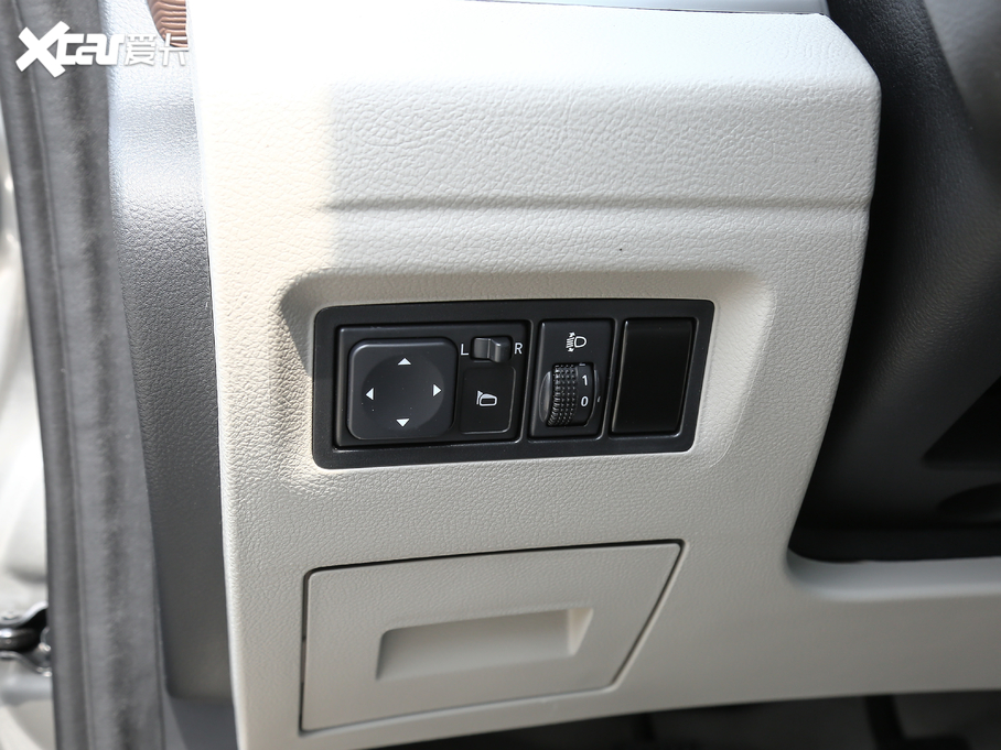 2020������ M5 1.6L �ք��L�S���A�� 7��