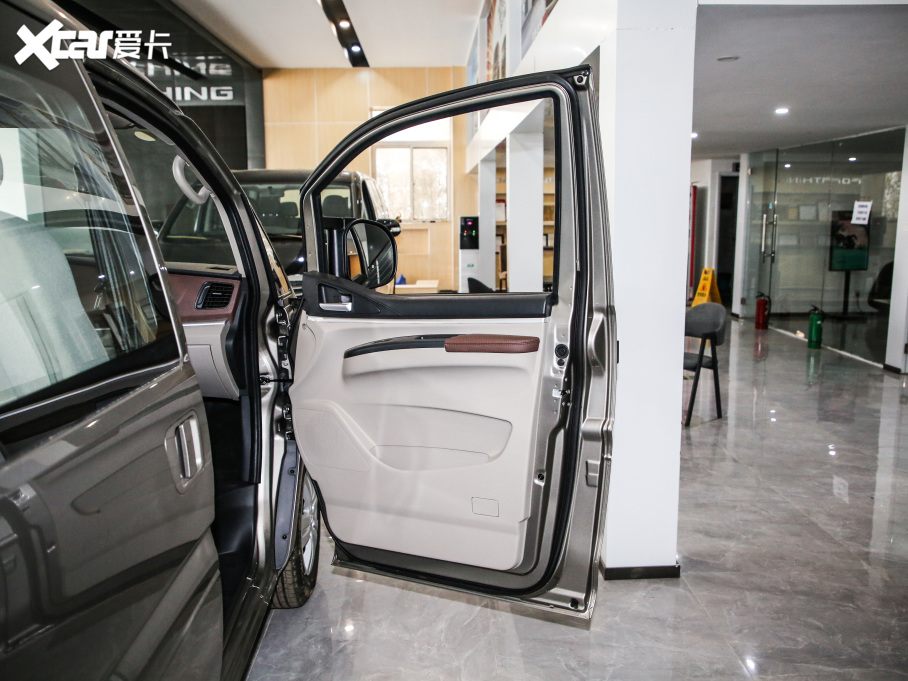 2020 M5L 2.0L քӻ 7