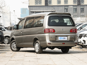 2020款M5 1.6L 手动长轴豪华型 7座 左后45度