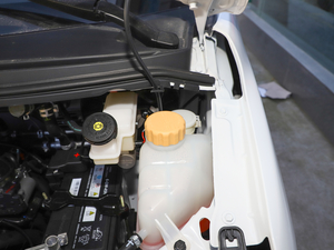 2020款M5 1.6L 手动长轴舒适型 9座 其它
