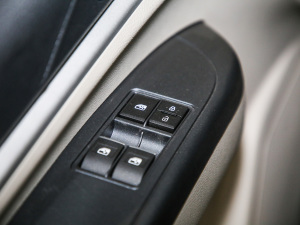 2020M5L 2.0L քӻ 7 g