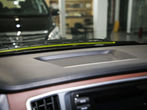 2020M5L 2.0L քӻ 7 g