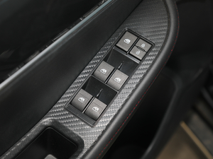 20201.6L քm VI {܇ƅ^	