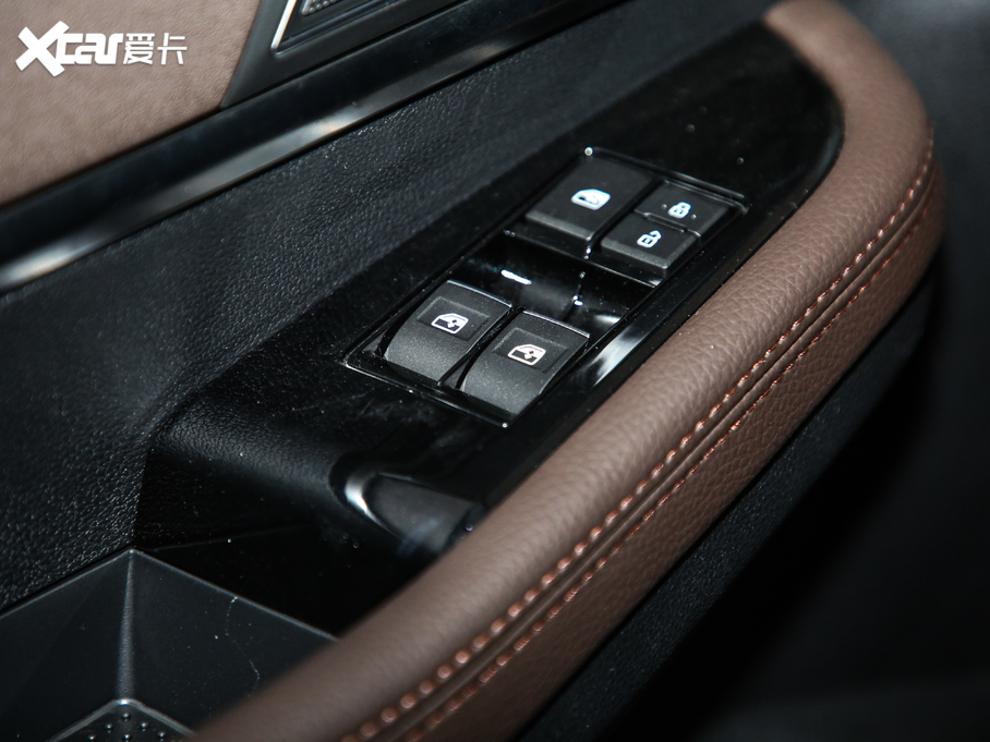 2021L(fng)M7 1.8T ք(dng)Ş