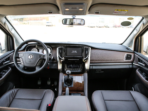 2021款 1.8T 手动尊享型 内饰全景