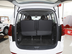 2021款1.8T 手动豪华型 行李厢空间