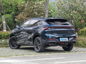 2021款1.5T DCT星耀版 左后45度
