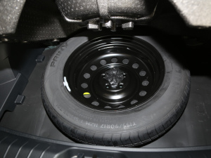 2021款1.5T DCT钻石版 备胎