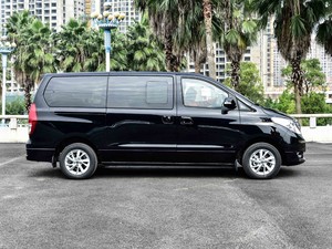 2021款2.0L 手动豪华型 7座 整体外观