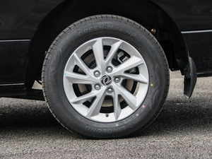 2021款2.0L 手动豪华型 7座 细节外观