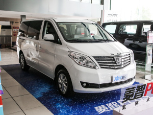 2021款2.0L 手动豪华型 7座 整体外观