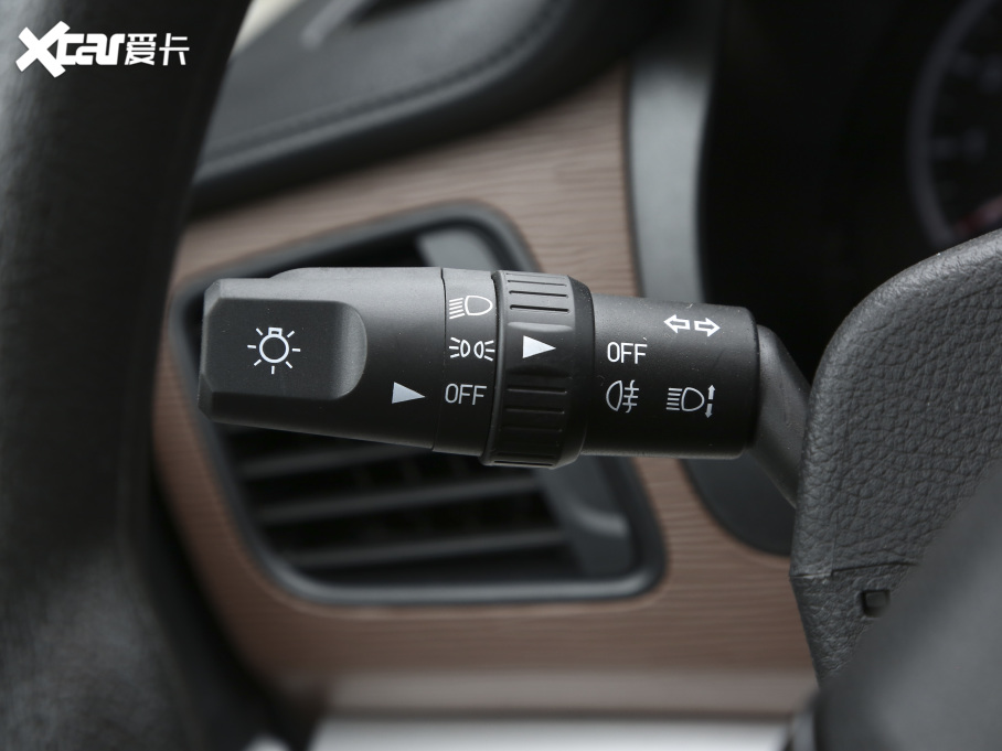 2021 M5L 2.0L քӌ 7