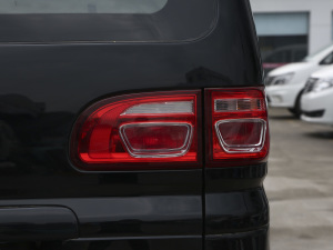 2021款M5L 2.0L 手动实用型 7座 尾灯