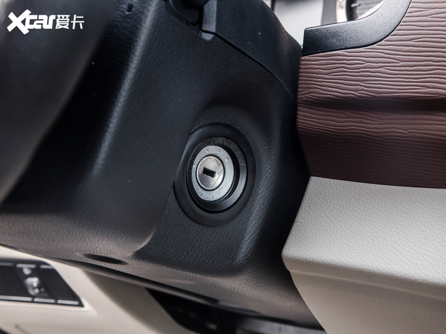 2022������ �^���� M5L 1.6L ���m�� 7��