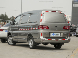 2022款V3 1.6L 基本型 2座 左后45度