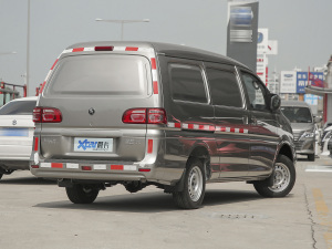 2022款V3 1.6L 基本型 2座 右后45度
