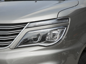 2022款V3 1.6L 基本型 2座 大灯