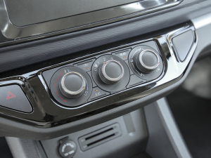 2022款M5 1.6L 实用型 5座 空调调节