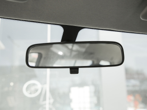 2022款M5 1.6L 实用型 5座 车内后视镜