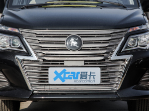 2022款奋斗款 M5L 1.6L 基本型 7座 中网