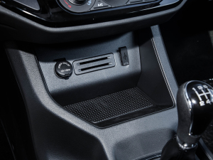 2022^ M5L 1.6L m 9 g