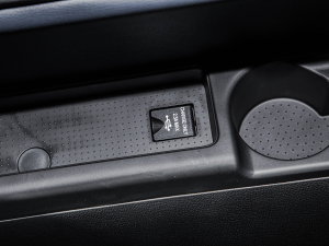 2022^ M5L 1.6L m 9 п؅^