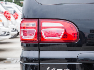 2022^ M5L 2.0L  7 (x)(ji)^