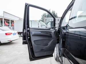 2022^ M5L 2.0L  7 {λ܇T