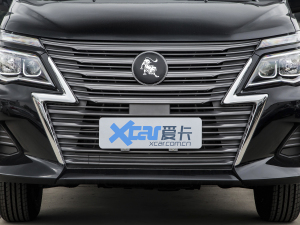 2022款奋斗款 M5L 1.6L 基本型 9座 中网