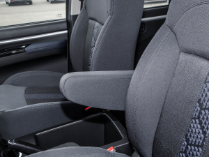 2022?yun)^ M5L 1.6L  9 g