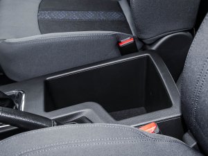 2022?yun)^ M5L 1.6L  9 g