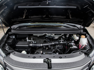 2022款奋斗款 M5L 1.6L 基本型 9座 其它