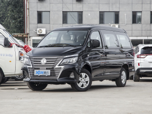 2022款奋斗款 M5L 1.6L 舒适型 7座 左前45度