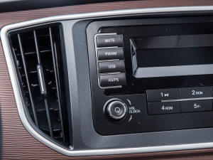 2022^ M5L 1.6L m 7 {