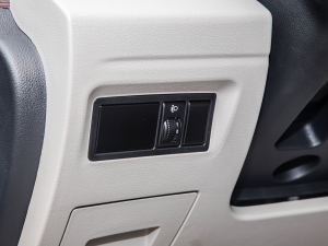 2022^ M5L 1.6L m 7 п؅^