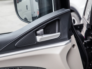 2022^ M5L 1.6L m 7 п؅^